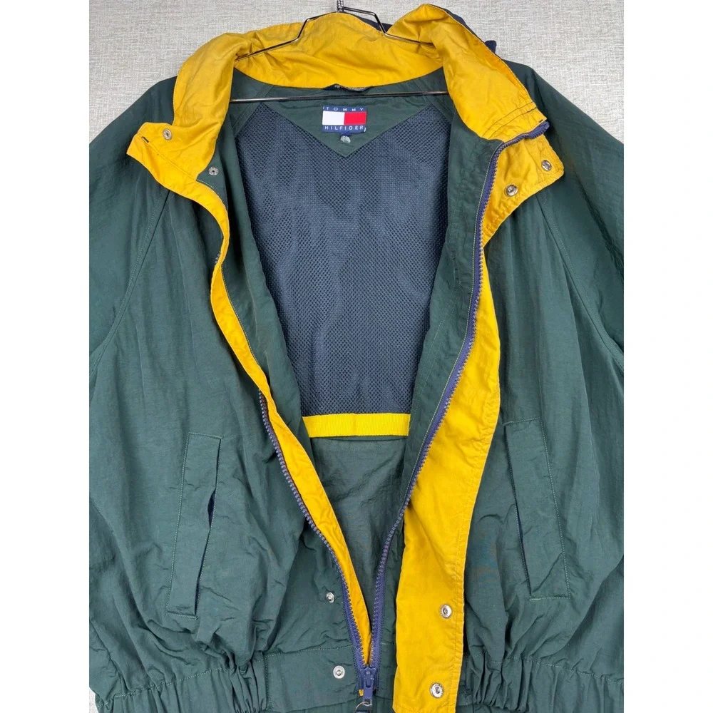 Vintage Tommy Hilfiger Windbreaker Jacket Green XL Spellout Logo 90s Sailing